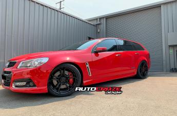 HOLDEN-COMMODORE-SF08-FLAT-BLACK